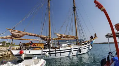 Le reste du monde : Romance à Ibiza