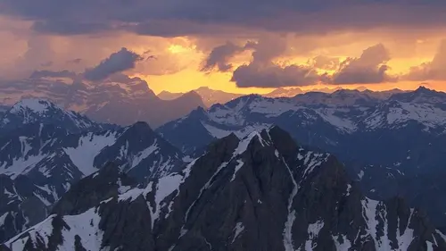 Le Rhin vu du ciel E01 Le Rhin alpin
