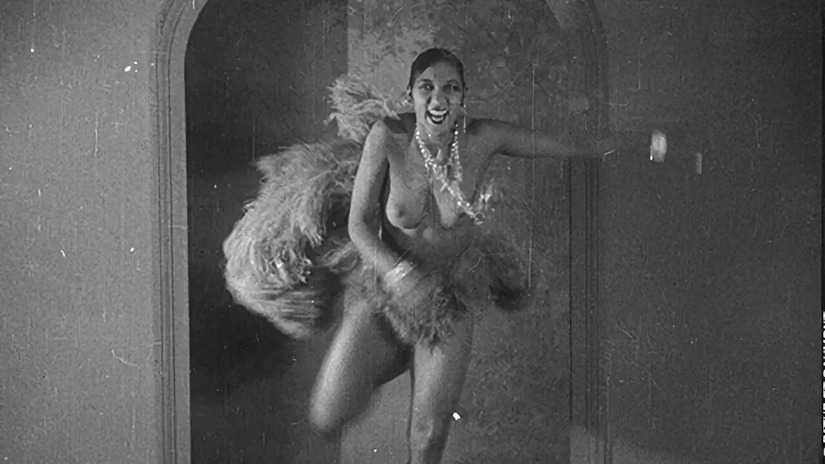 Le grand roman du music-hall S01E01 De 1895 à 1929