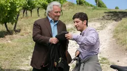 Le sang de la vigne S05E04 Ne tirez pas sur le caviste