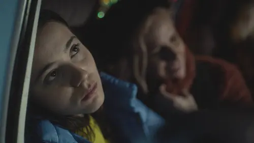 Le temps des chenilles S02E02 Monique