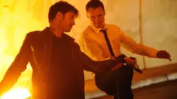 Le transporteur - la série S01E04 Requins