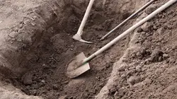 Le trésor du ranch maudit Les secrets de la terre