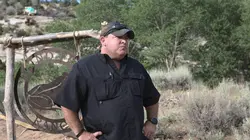 Le trésor du ranch maudit Avec prudence