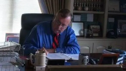 Le tueur d'à côté S04E06 Indice compromettant