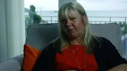 Le ventre de la bête Les 13 polices