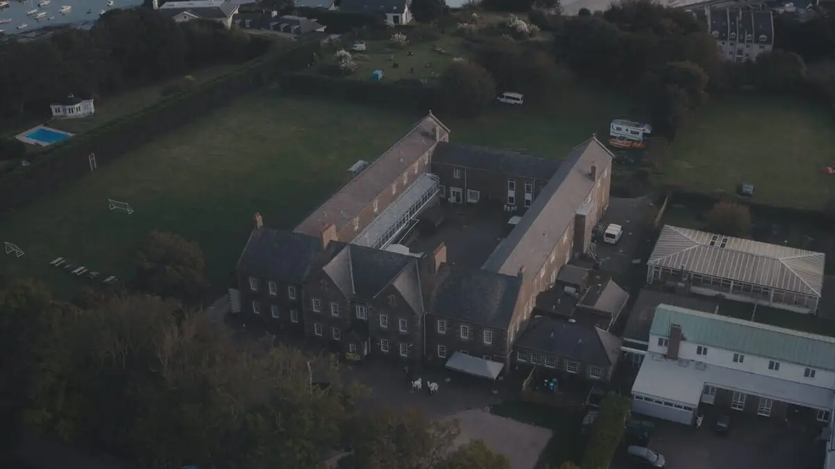 Le ventre de la bête Le 8e sénateur