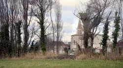 Le village Nous, on a pas de problème avec le mot "cible"