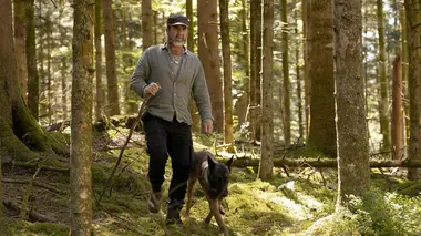 Le voyageur S01E04 Le village assassiné