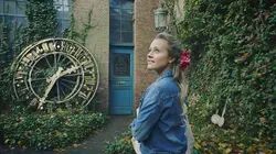 Léna, rêve d'étoile S01E23 L'autre pendentif en streaming