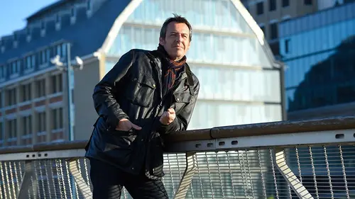 Léo Mattéï, brigade des mineurs S03E04 Livrés à eux-mêmes en streaming