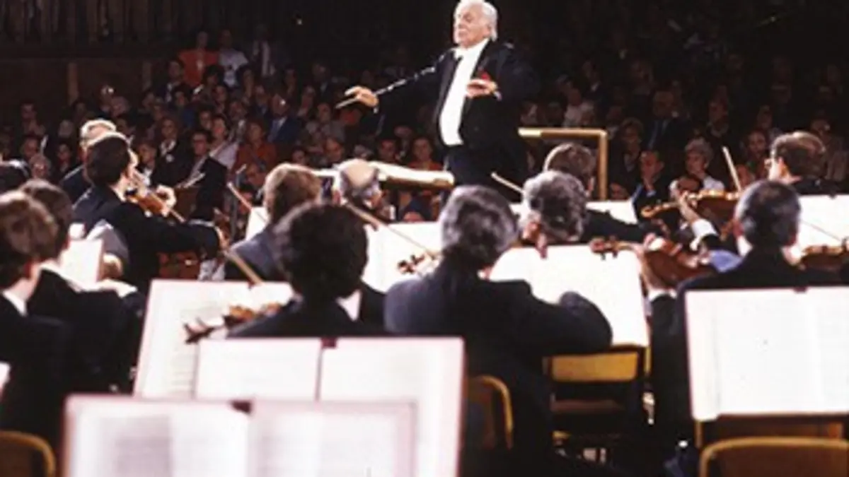 Leonard Bernstein dirige l'«Ouverture tragique» de Brahms