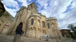Les 100 lieux qu'il faut voir Du Poitou à la Touraine, l'incroyable destin de saint Martin