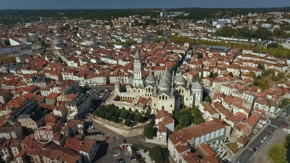 Les 100 lieux qu'il faut voir S04E01 Le Périgord tricolore, les merveilles de la Dordogne, les couleurs cachées du Périgord