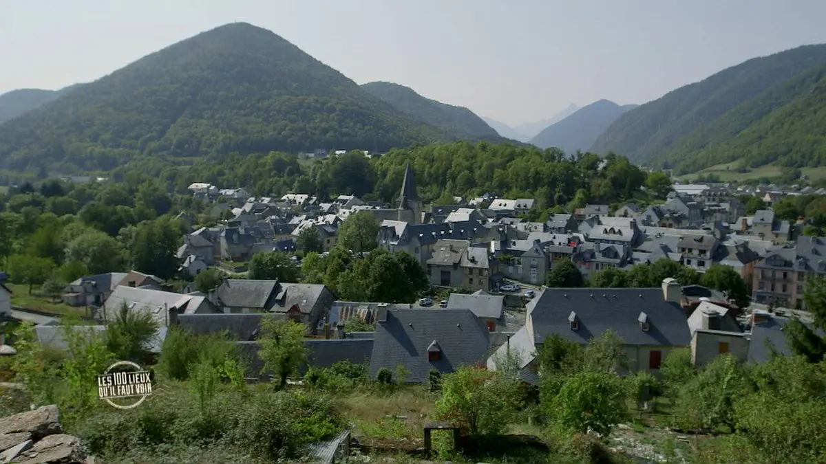 Les 100 lieux qu'il faut voir S05E08 Les Hautes Pyrénées, du sanctuaire de Lourdes à l'observatoire du Pic du Midi