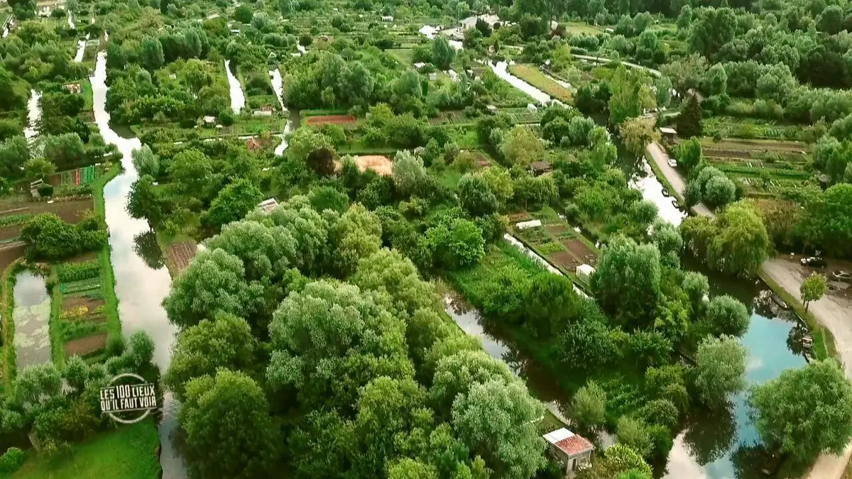 Les 100 lieux qu'il faut voir S06E02 Le Berry, de Bourges aux abords de l'Allier