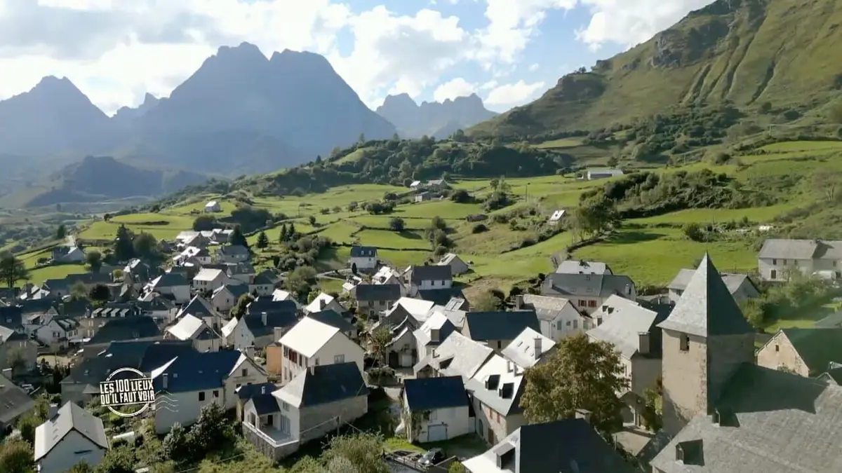 Les 100 lieux qu'il faut voir Les Pyrénées, terre d'histoire et de transhumance