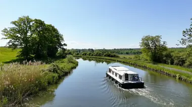 Les 100 lieux qu'il faut voir Au fil du canal de la Marne au Rhin