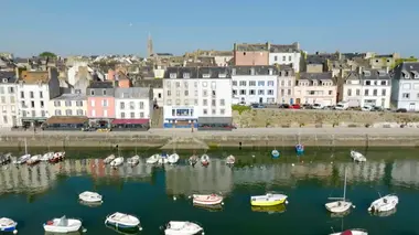 Les 100 lieux qu'il faut voir La Bretagne des druides et des légendes