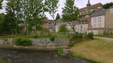 Les 100 lieux qu'il faut voir La Creuse, d'Aubusson à la vallée des peintres