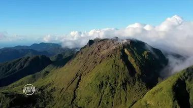 Les 100 lieux qu'il faut voir S08E06 La Guadeloupe, de la Soufrière à Marie-Galante