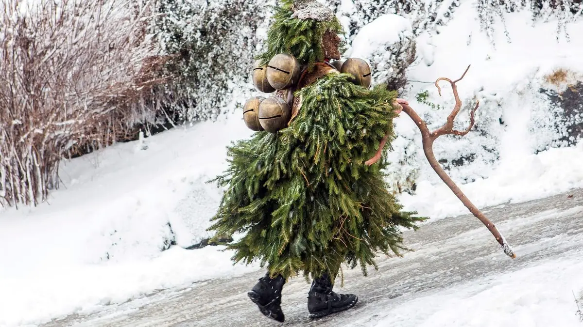 Les Alpes Suisses : Entre traditions et superstitions L'ancien Nouvel An d'Appenzell