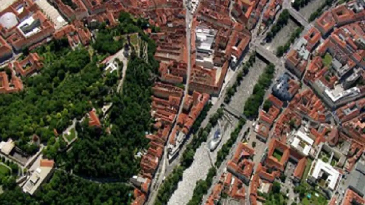 Les Alpes vues du ciel E02 De Graz à l'Ausseerland
