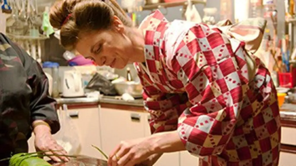 Les aventures culinaires de Sarah Wiener en Asie E04 Les sushis au Japon
