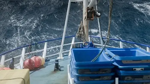 Les bleus de la mer S01E02 Je ne baisserai pas les bras