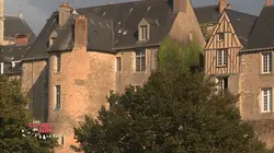 Les carnets de Julie  S04E19 Le pays du Mans