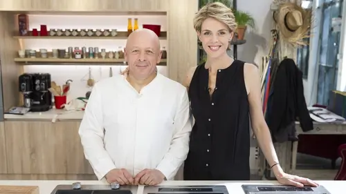 Les carnets de Julie S05E08 Couscous à la carte !