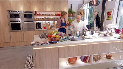 Les carnets de Julie S05E07 Bouillabaisse à la carte!