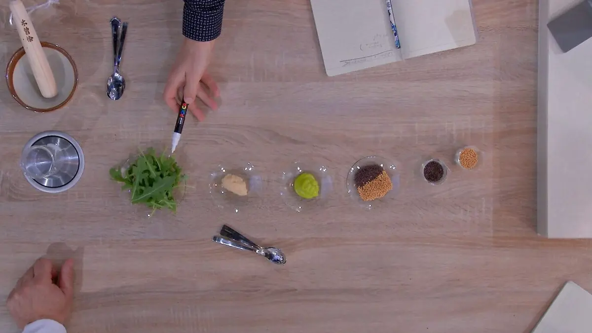 Les carnets de Julie S05E11 La cuisine à la moutarde