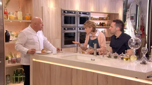 Les carnets de Julie S05E31 Paëlla à la carte