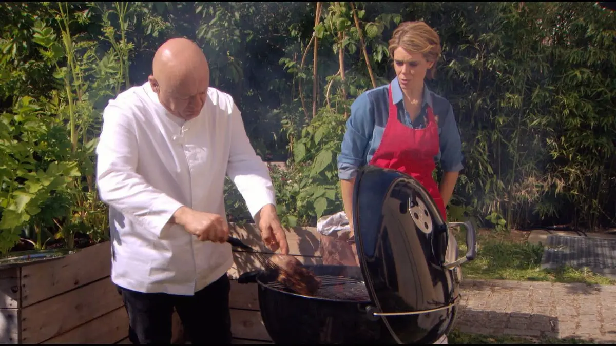Les carnets de Julie S05E34 La cuisine au barbecue