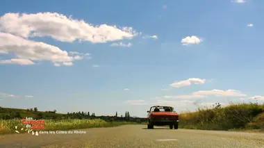 La route turquoise, dans les Côtes du Rhône