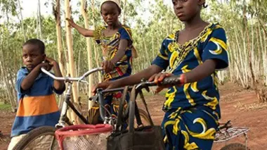 Le chemin de l'école d'Olivier, Marie et Véronique (Mali)