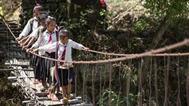 Le chemin de l'école de Kritika (Népal)