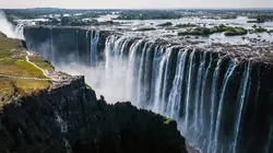 Les chutes d'eau : puissance et rugissements