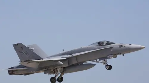 Les combattants du ciel Un F-18, deux générations
