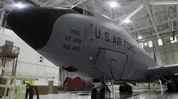 Les combattants du ciel S05E03 Le KC-135 Stratotanker