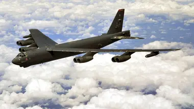 Les combattants du ciel S04E02 Le B-52 Stratofortress