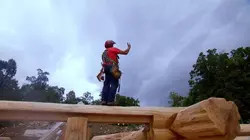 Les constructeurs de l'extrême Far west