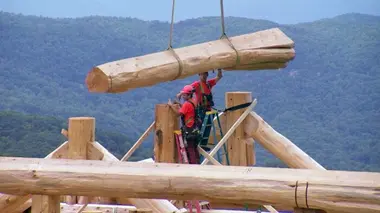 Les constructeurs de l'extrême Contre vents et marées
