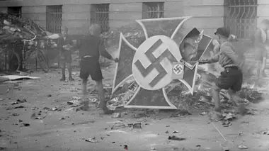 La dénazification : mission impossible