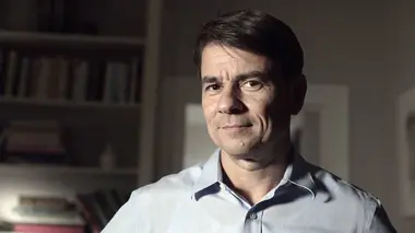 La planète des extraterrestres métalliques