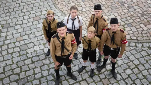 Les enfants courage S01E05 Romek et le ghetto de Varsovie