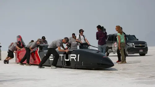 Les enquêtes d'Ushuaïa TV S02E01 Génération électrique : le bolide du futur
