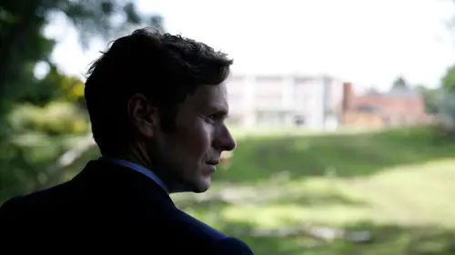 Photos de Les enquêtes de Morse S09E02 Mascarade