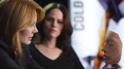 Les experts S05E13 Les poupées russes